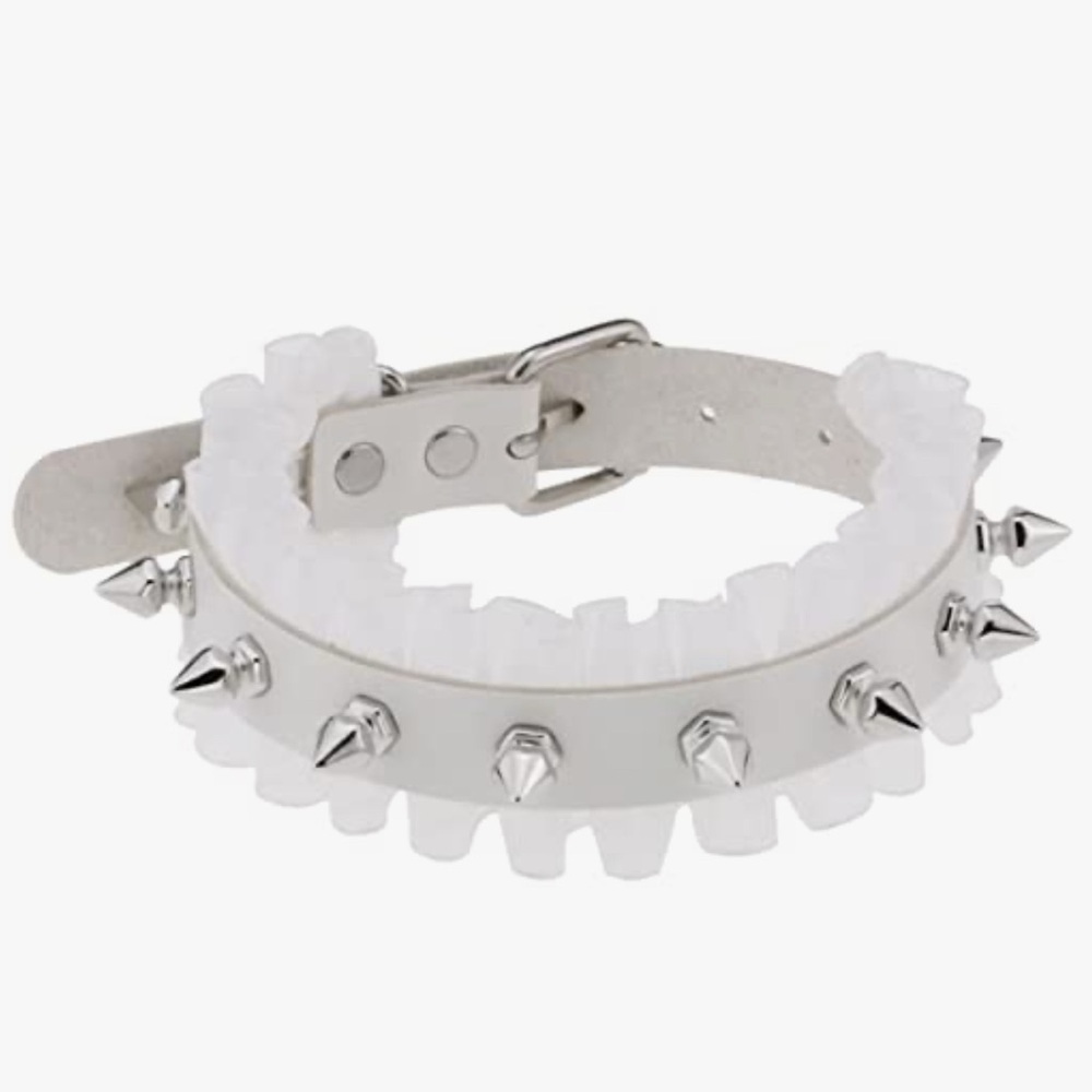 Gothic white Spike & Lace Neck Choker, Adjustable Strap, Vegan Lea…